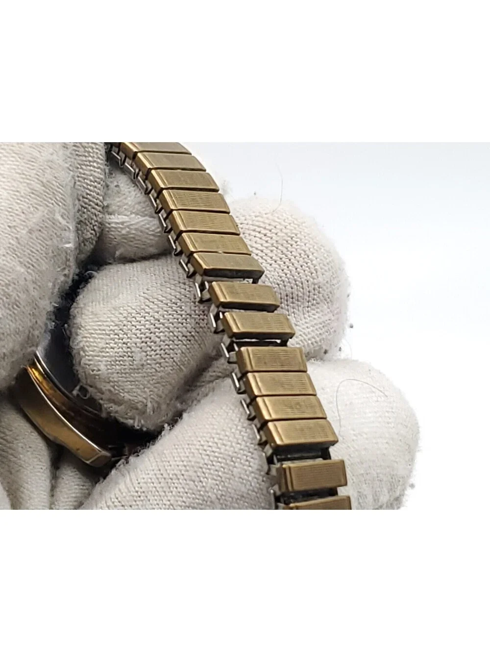 Timex Mechanical  Water Resistance Watch Womens For Parts Or Repair 24mm